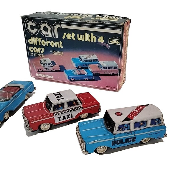 COLLECTIBLE Tin Friction  FORD & CHEVROLET EMERGENCY & TAXI Toy CAR SET MF-946 - Picture 2 of 9